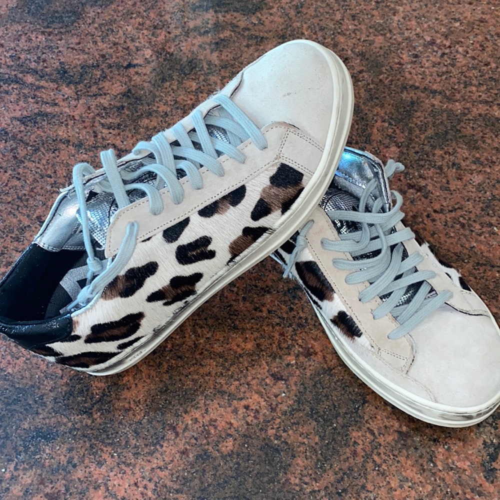 P448 Women's White Leopard Print Sneakers